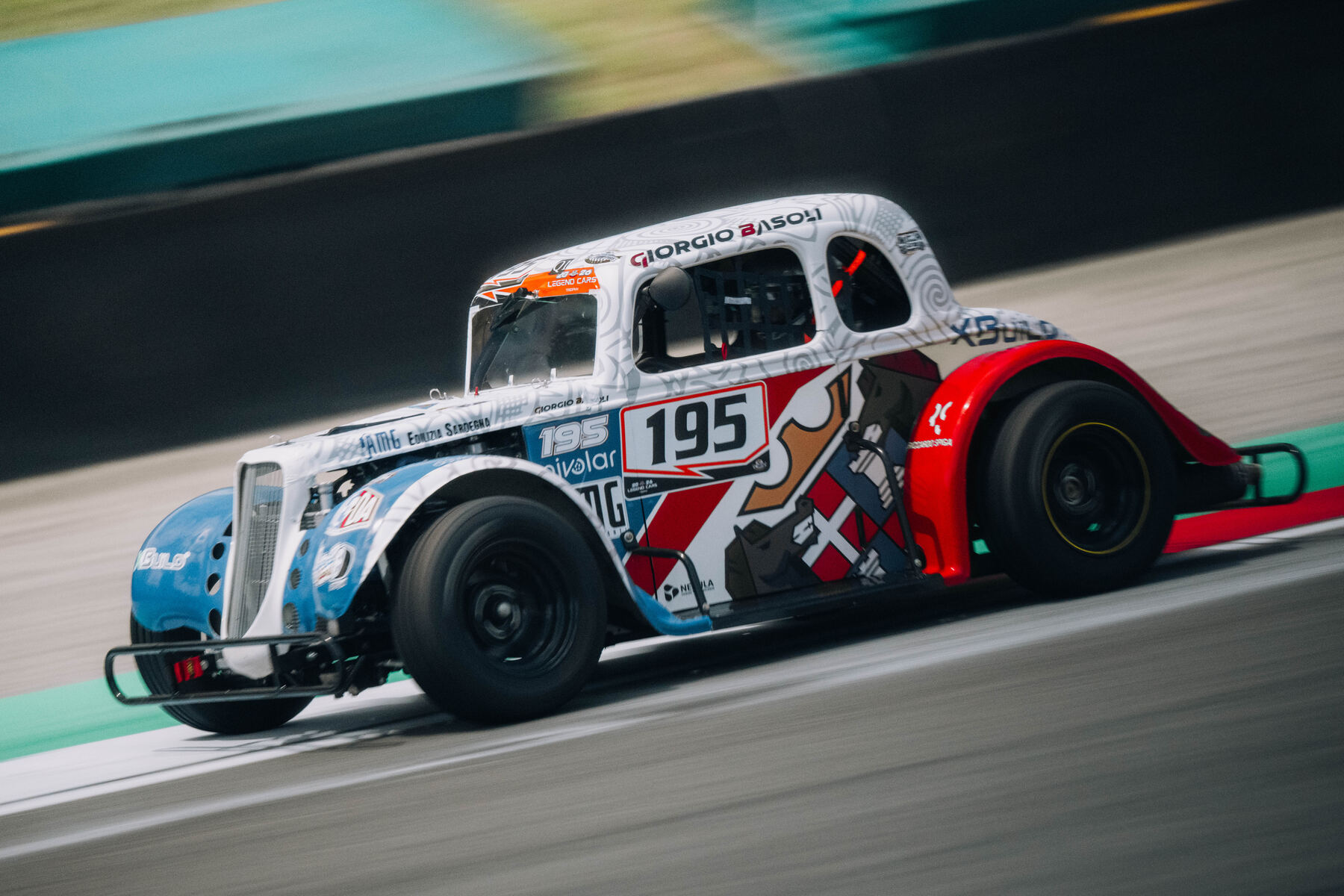 La Legend Car 195 in pista